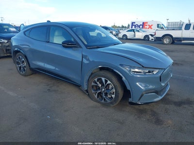 FORD MUSTANG MACH-E 2023