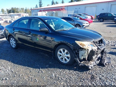 TOYOTA CAMRY 2011