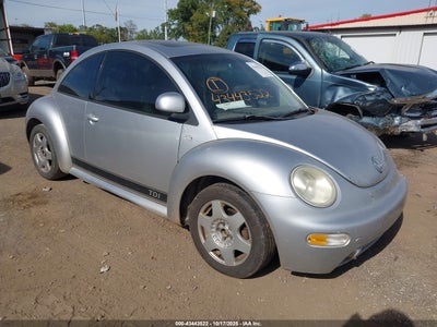 VOLKSWAGEN NEW BEETLE 2000