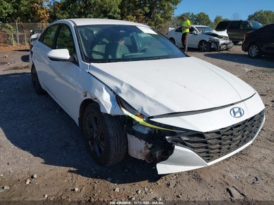 HYUNDAI ELANTRA 2022