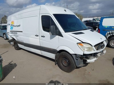 MERCEDES-BENZ SPRINTER VAN 2500 2010