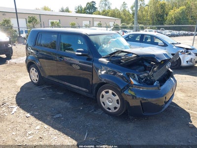 SCION XB 2010