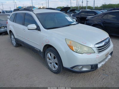 SUBARU OUTBACK 2011