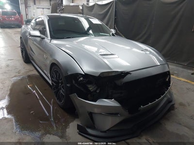 FORD MUSTANG 2021