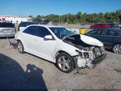 TOYOTA CAMRY 2014