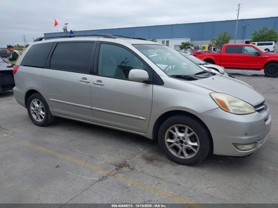 TOYOTA SIENNA 2004