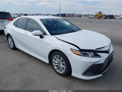 TOYOTA CAMRY 2024