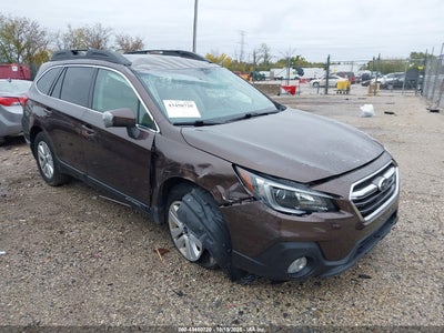SUBARU OUTBACK 2019