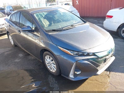 TOYOTA PRIUS PRIME 2017