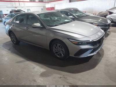 HYUNDAI ELANTRA HYBRID 2026