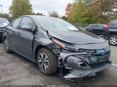 TOYOTA PRIUS PRIME 2017