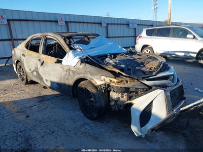TOYOTA CAMRY 2019