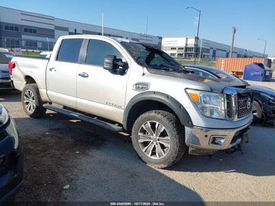 NISSAN TITAN 2017