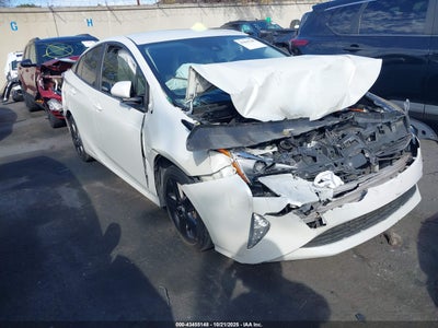 TOYOTA PRIUS 2016