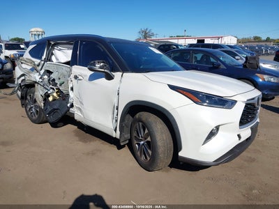 TOYOTA HIGHLANDER 2021