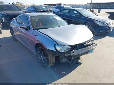 SCION FR-S 2015