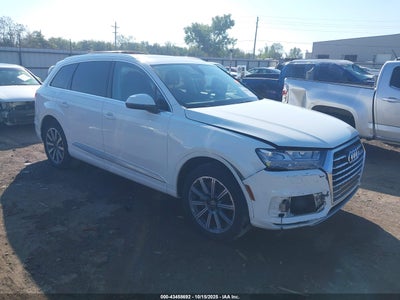 AUDI Q7 2017