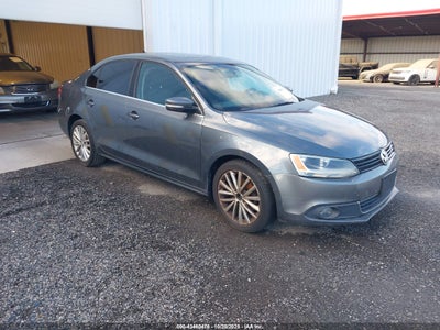 VOLKSWAGEN JETTA 2011