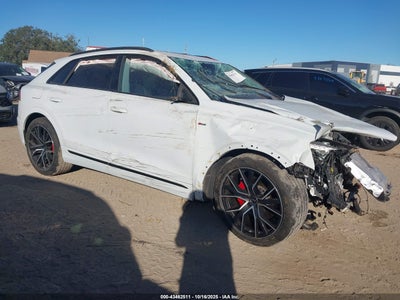 AUDI Q8 2022