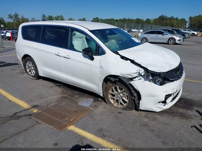 CHRYSLER VOYAGER 2025