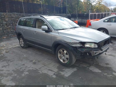 VOLVO XC70 2010