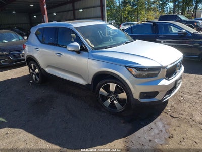 VOLVO XC40 2019