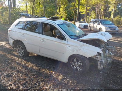 MITSUBISHI OUTLANDER 2014