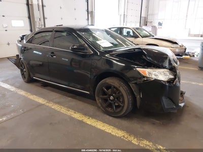 TOYOTA CAMRY 2014