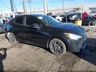 TOYOTA YARIS 2019