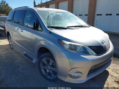 TOYOTA SIENNA 2014