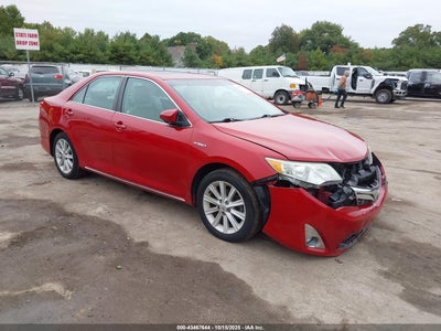 TOYOTA CAMRY HYBRID 2013