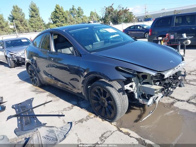 TESLA MODEL Y 2022
