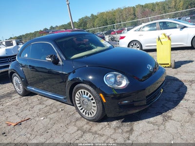 VOLKSWAGEN BEETLE 2013