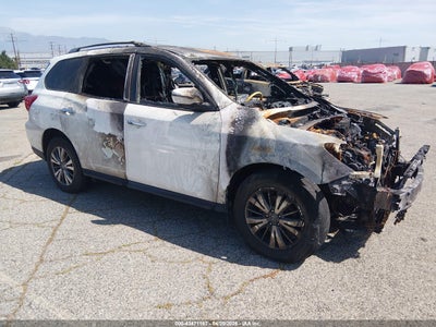 NISSAN PATHFINDER 2020