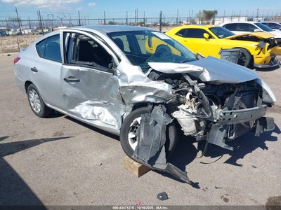 NISSAN VERSA 2015