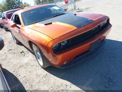 DODGE CHALLENGER 2011