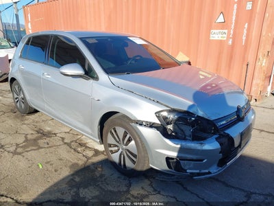 VOLKSWAGEN E-GOLF 2016