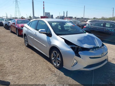 TOYOTA PRIUS 2017