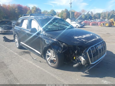 AUDI Q7 2024