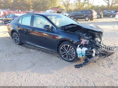 TOYOTA CAMRY 2025