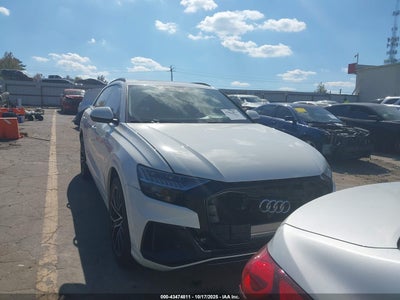 AUDI Q8 2019