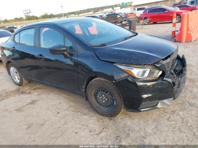 NISSAN VERSA 2021