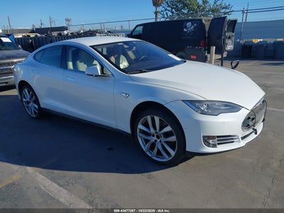TESLA MODEL S 2015
