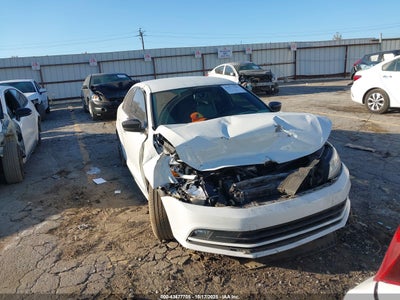 VOLKSWAGEN JETTA 2016