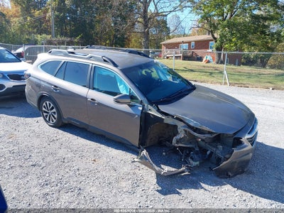 SUBARU OUTBACK 2022