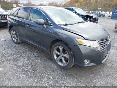 TOYOTA VENZA 2011