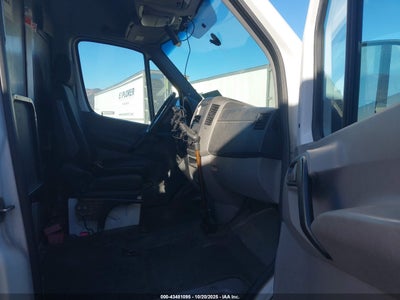 MERCEDES-BENZ SPRINTER 2500 2011