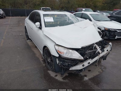 HYUNDAI GENESIS 2011