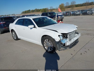 CHRYSLER 300 2018