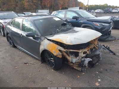 TOYOTA CAMRY 2025